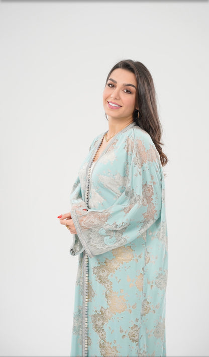 Dantel Abaya