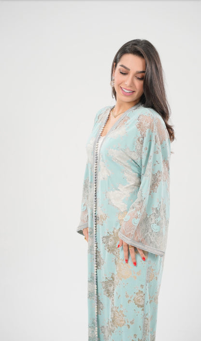 Dantel Abaya
