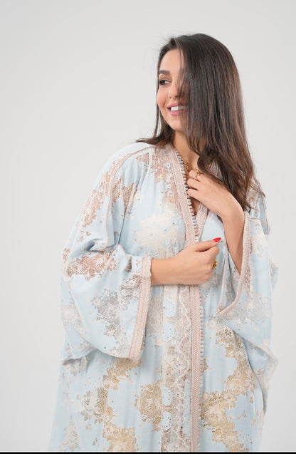 Dantel Abaya
